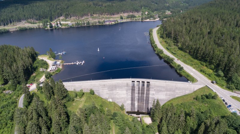 Schluchsee-Staumauer.jpg